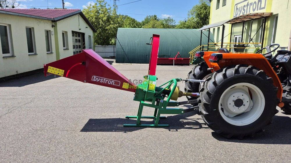 Štiepkovač PIRANA ZA MALOTRAKTOR - Výkon traktora od 10kW