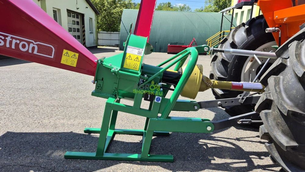 Štiepkovač PIRANA ZA MALOTRAKTOR - Výkon traktora od 10kW