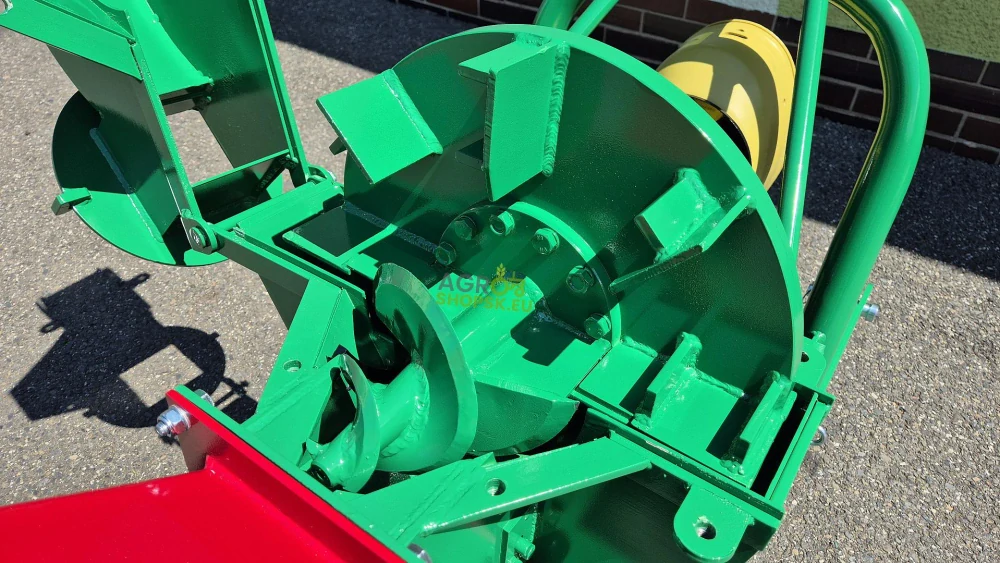 Štiepkovač PIRANA ZA MALOTRAKTOR - Výkon traktora od 10kW