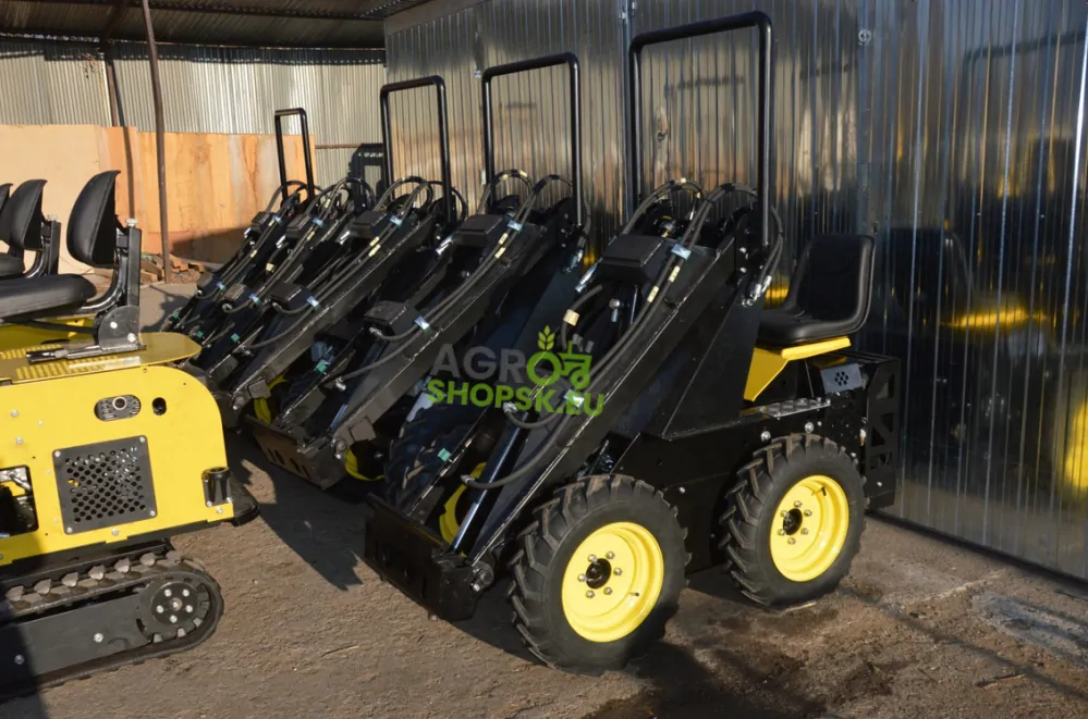 Mini nakladač TUR N520 14 HP elektrický štartér - Briggs & Stratton - Príplatkové pneu v cene 8:50 - 12