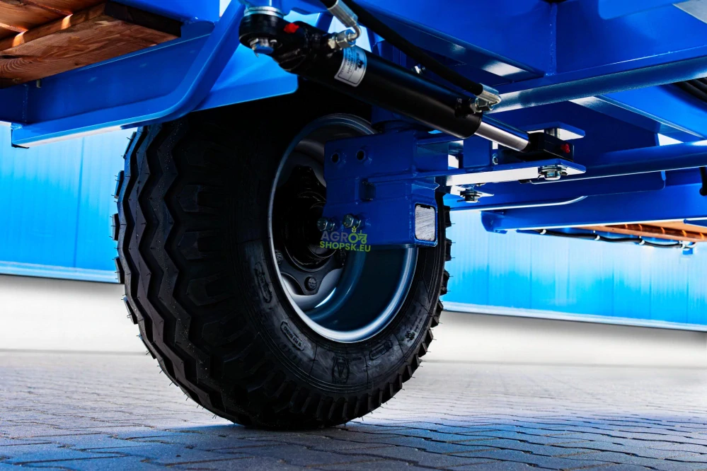 Jednoradový vyorávač PYRUS II