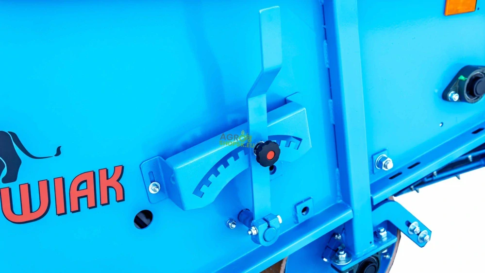 Vyorávač jednopásový SATURN Z 653/1