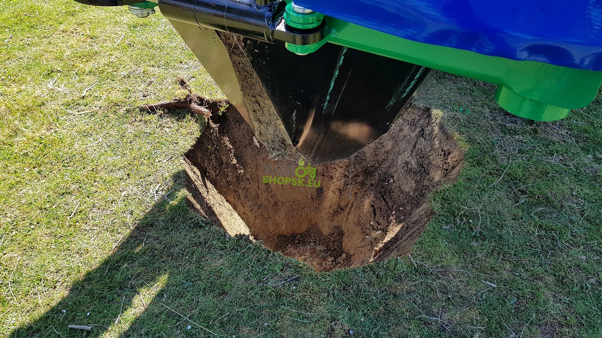 BYSTROŇ Presádzač stromov - Váha: 1200kg - 7 hydrualických funkcií - Hĺbka rytia: 800 - 1000mm