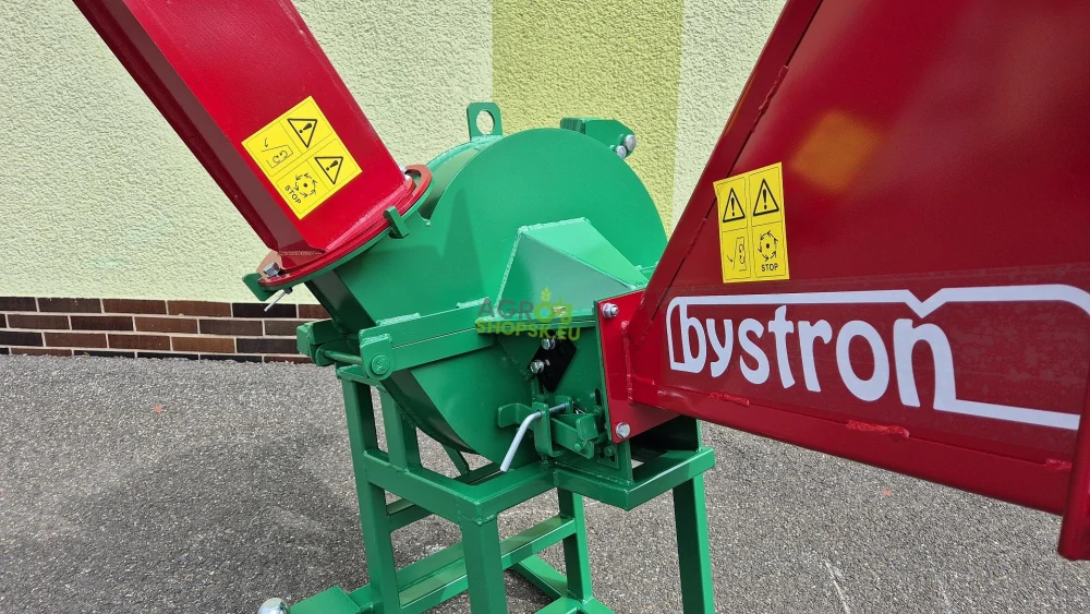 Štiepkovač PIRANA BYSTRON - Za traktor +  S PRIPOJENÍM VLEČKY - max.Ø7 cm - Výkon traktora od 10kW